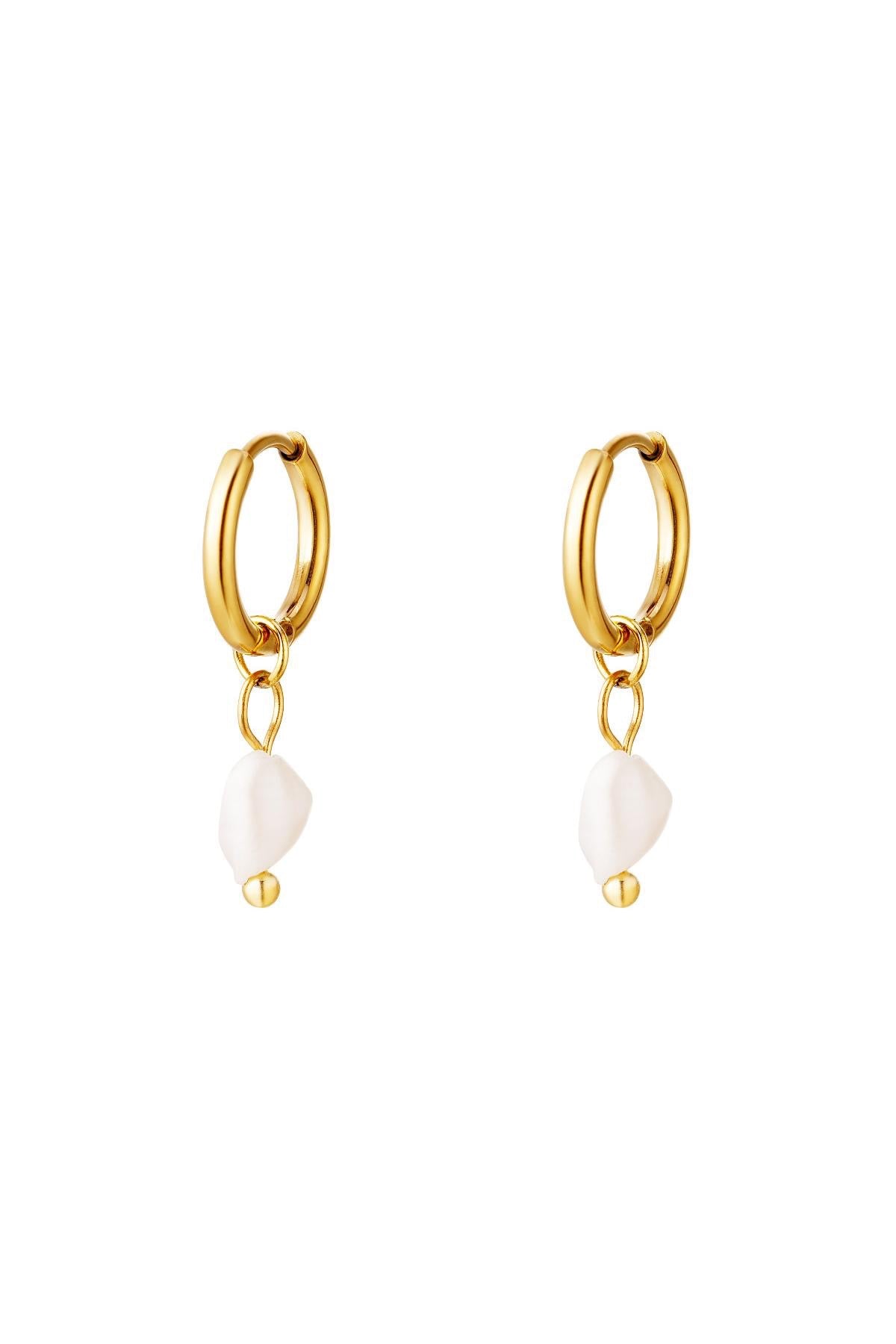 Nesrin Hoops